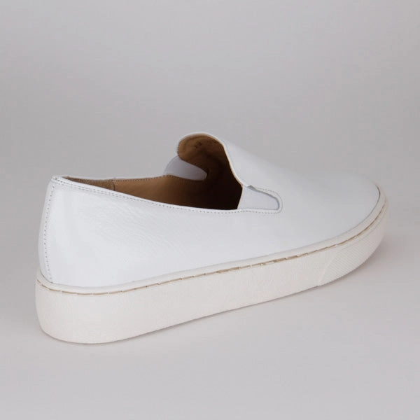 *UK size 3 - LIVE ON - mono white, 3cm heels