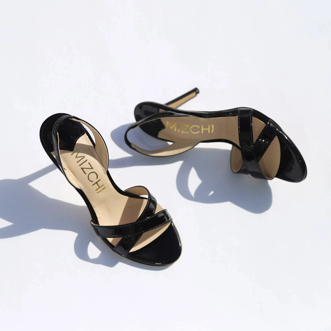 *UK size 3  TWIGGY - beige patent, 10cm heels