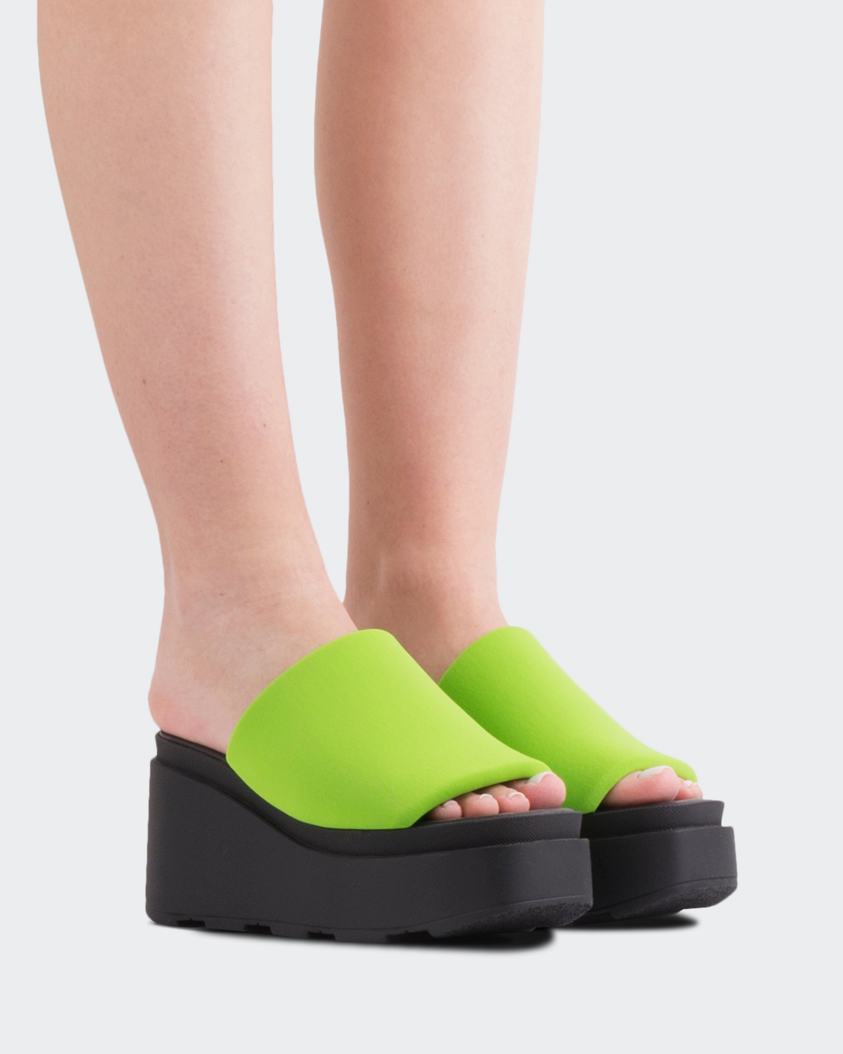 Jenner Green Lycra