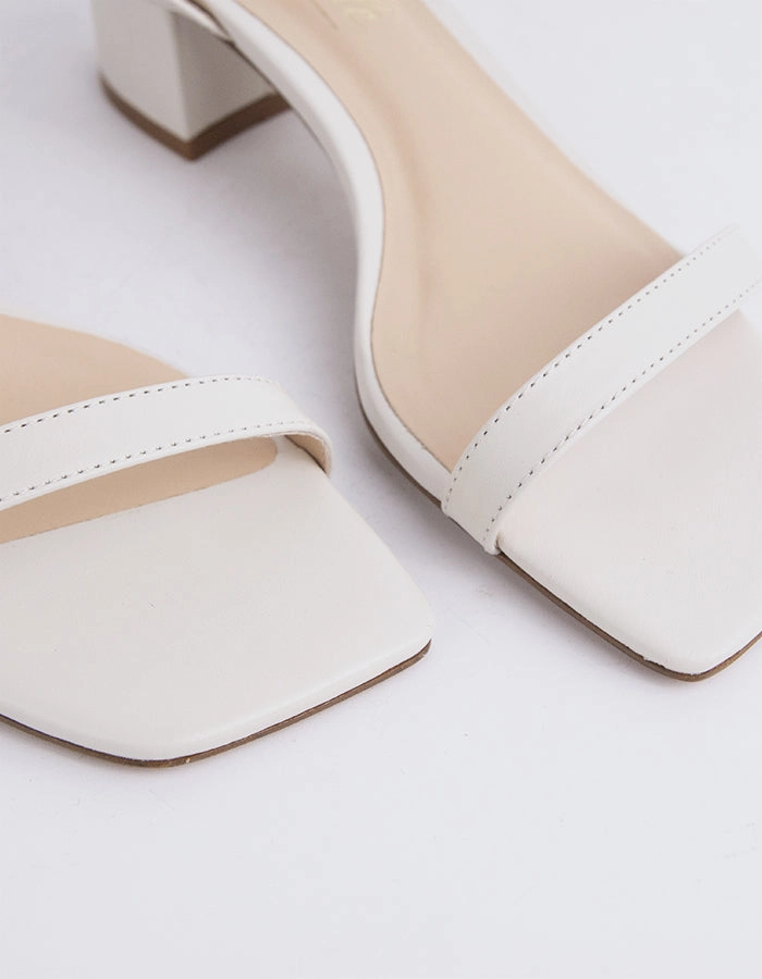 Spirea Off White Leather