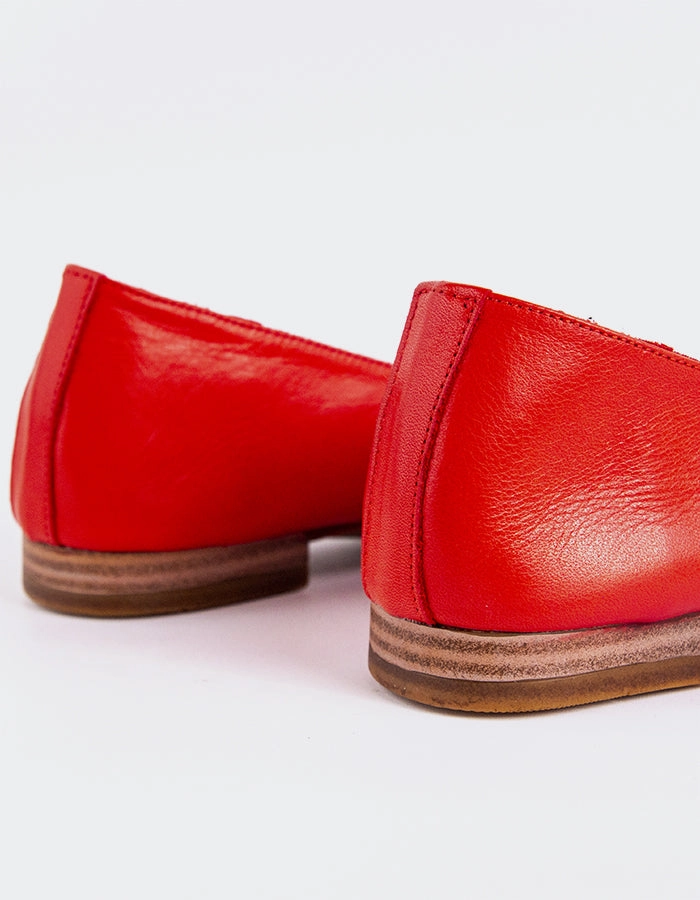 Ulwin Red Leather