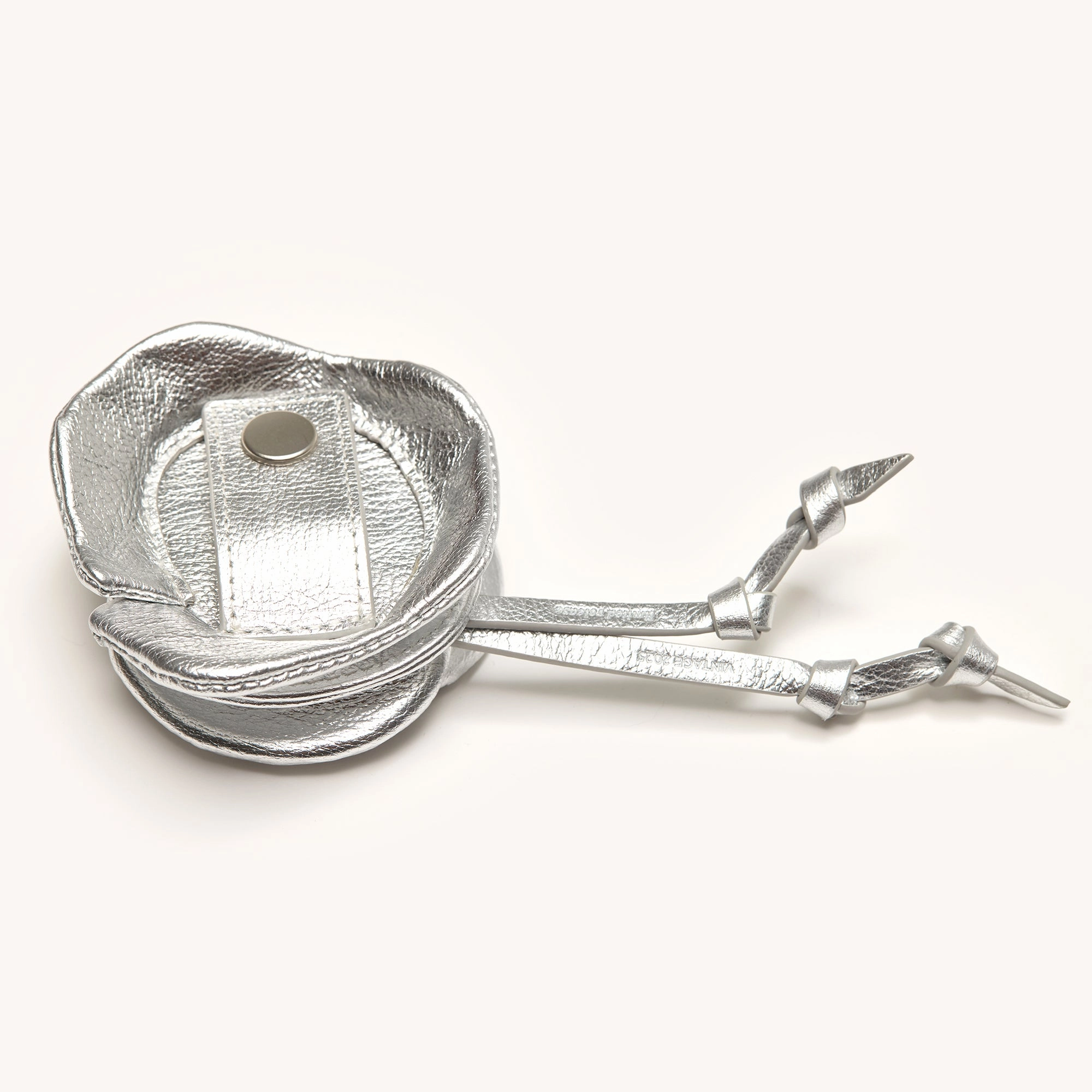 Vince Floral Charm | Sidewalk Silver/Brushed Silver