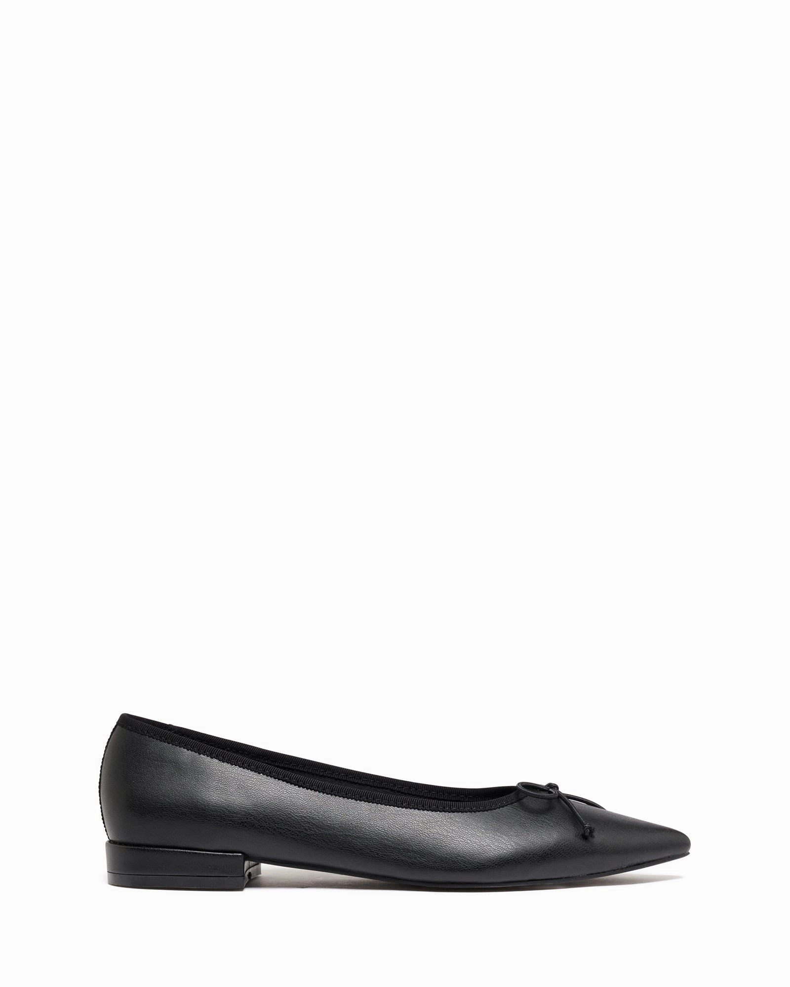 Yazmina Pointed Flat Black Smooth